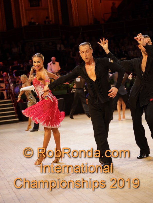 社交ダンス・競技ダンスのヨーロッパ高級ドレス・海外ドレス・レンタル ...