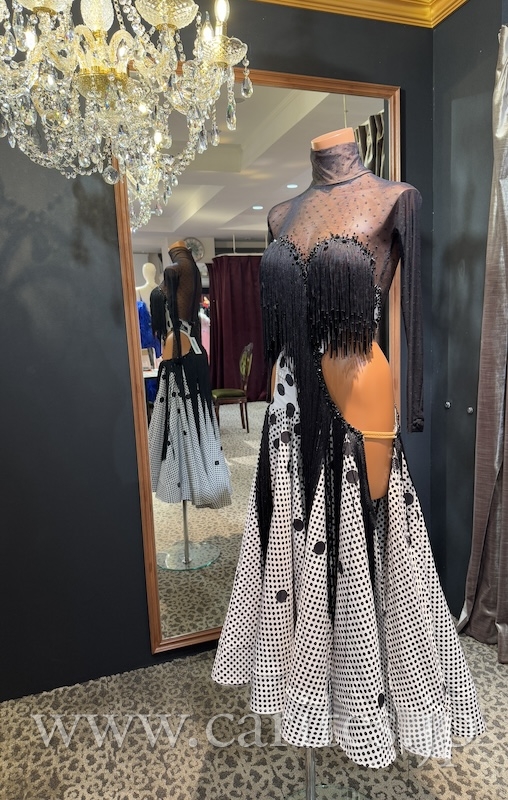 【1月16日までSALE！】AM336・【アンドラ着用】ドットパソ イメージ