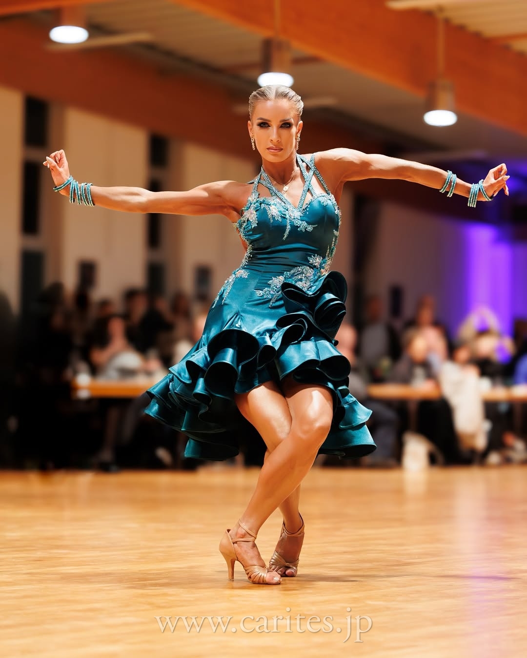 【1月16日までSALE！】AM348・【サリータ着用】グリーンフリル イメージ