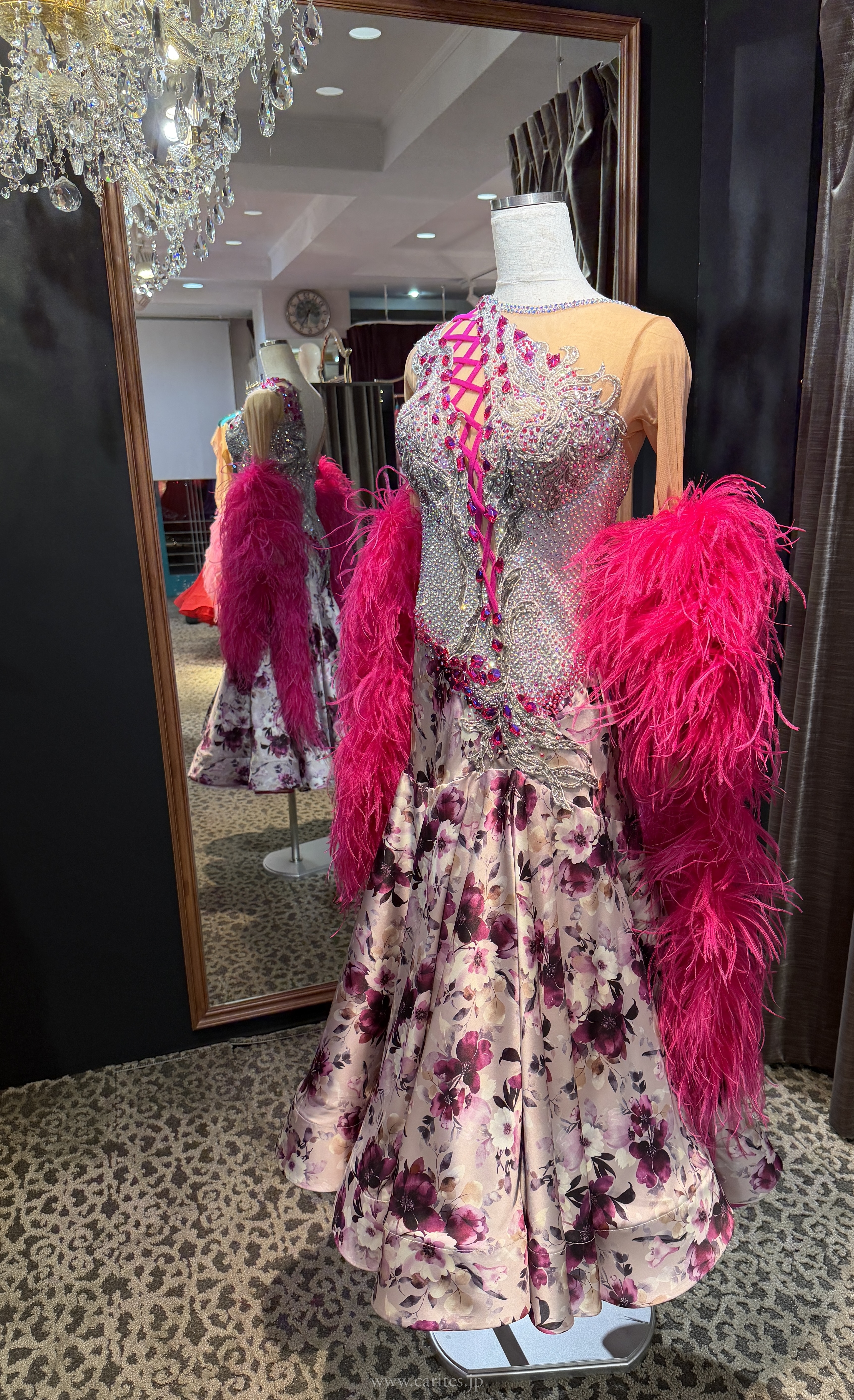 【1月16日までSALE！】SD454・ショッキングピンクフラワーファー・SERENE05 イメージ